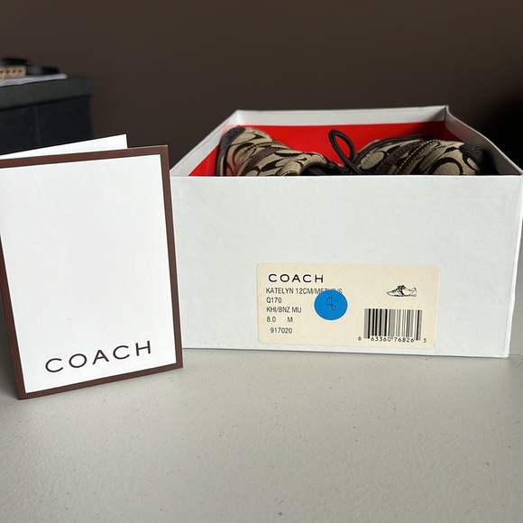 COACH Shoes - Picture 7 of 7